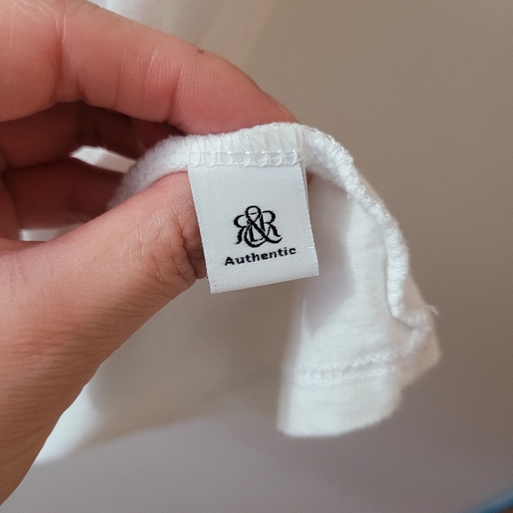 Rock & Republic,Women's White T-Shirt - Picture 6 of 9